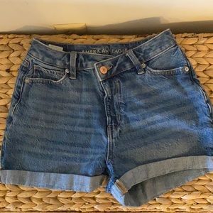 American Eagle Crossover Highest Rise Mom Shorts
